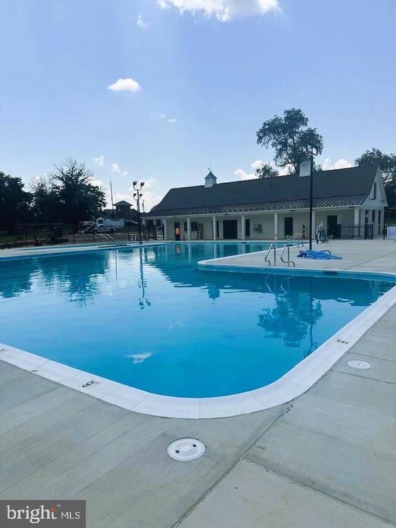 320 EAST ST, Gordonsville, VA 22942