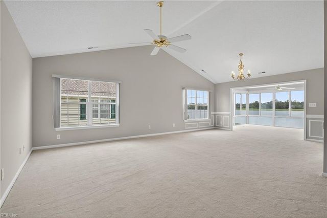1602 Waters Edge LN, Suffolk, VA 23435
