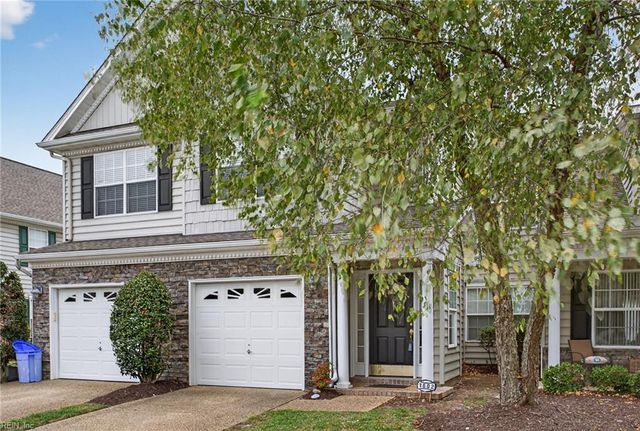 1602 Waters Edge LN, Suffolk, VA 23435