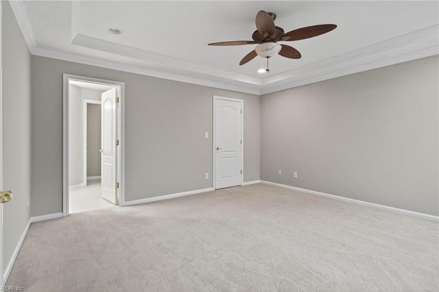 1602 Waters Edge LN, Suffolk, VA 23435