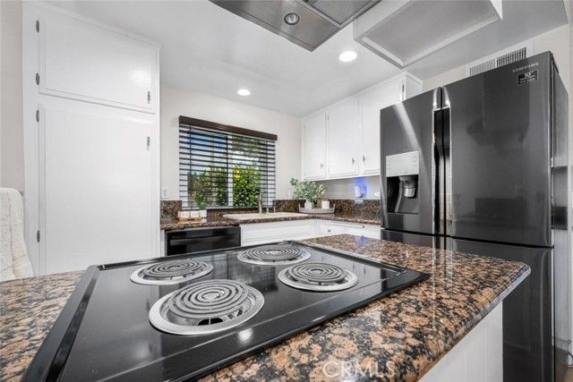 9692 Bloomfield, Cypress, CA 90630