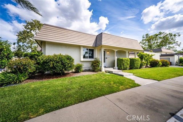 9692 Bloomfield, Cypress, CA 90630