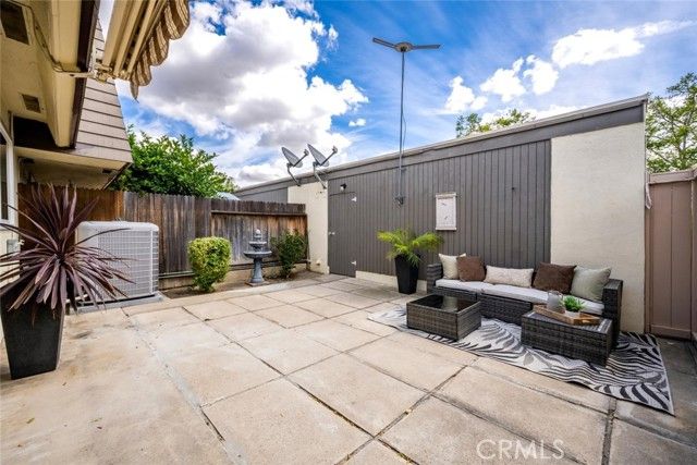 9692 Bloomfield, Cypress, CA 90630