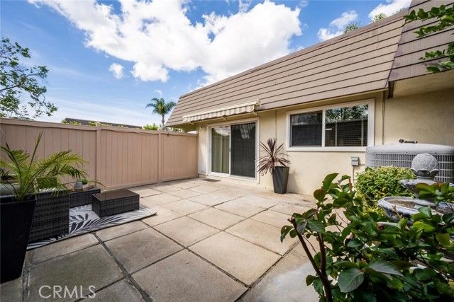 9692 Bloomfield, Cypress, CA 90630