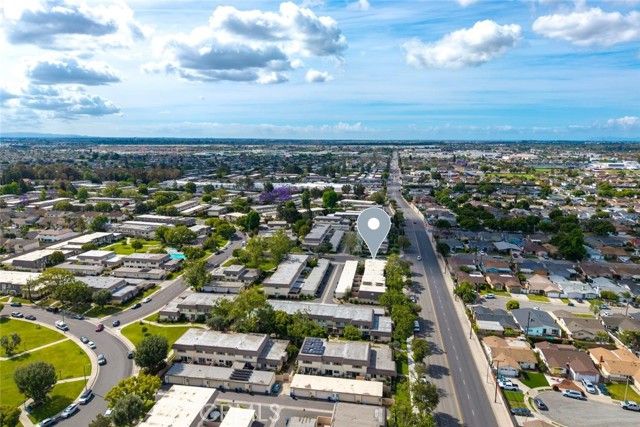 9692 Bloomfield, Cypress, CA 90630