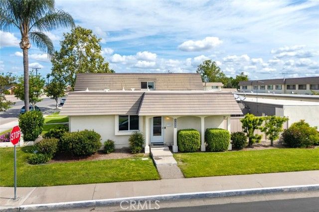 9692 Bloomfield, Cypress, CA 90630