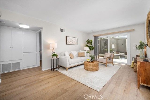 9692 Bloomfield, Cypress, CA 90630