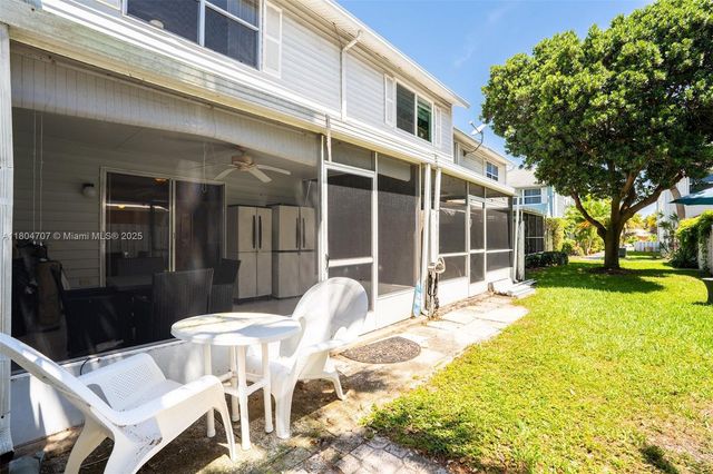 2683 NE 15th St, Pompano Beach, FL 33062