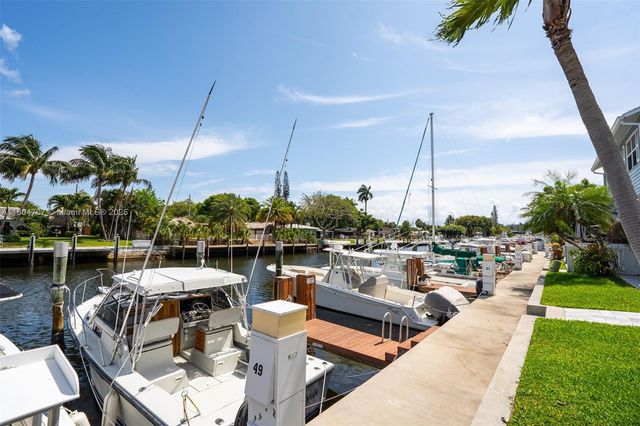 2683 NE 15th St, Pompano Beach, FL 33062