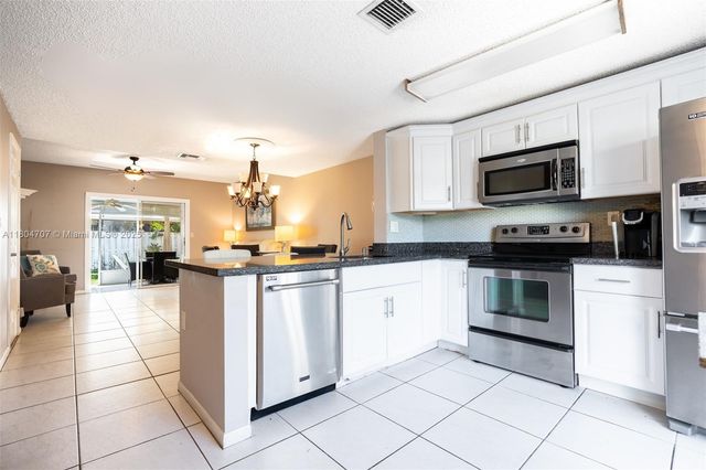 2683 NE 15th St, Pompano Beach, FL 33062