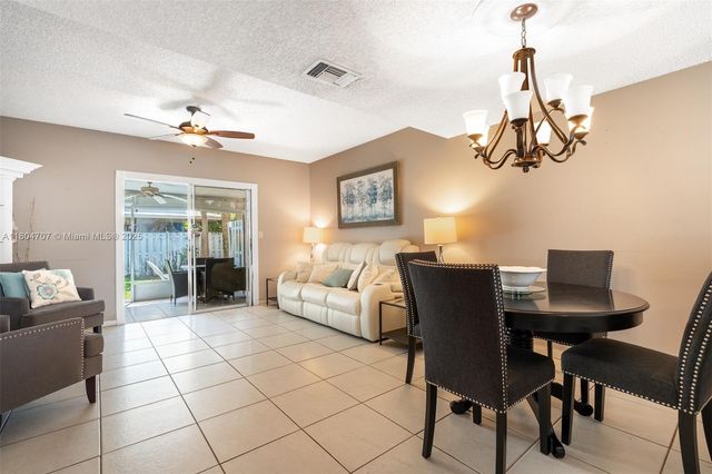 2683 NE 15th St, Pompano Beach, FL 33062