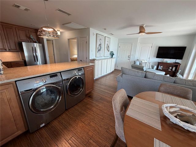 5001 STARFISH DRIVE SE B, St Petersburg, FL 33705