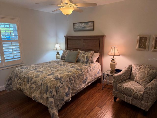 5001 STARFISH DRIVE SE B, St Petersburg, FL 33705