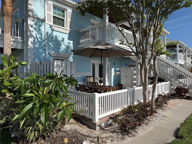 5001 STARFISH DRIVE SE B, St Petersburg, FL 33705