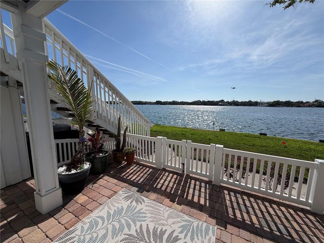 5001 STARFISH DRIVE SE B, St Petersburg, FL 33705