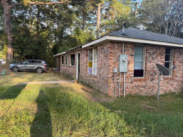 41 Terrys Chapel Rd., Foxworth, MS 39483
