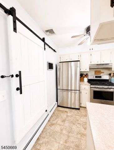 522 Dinah Rd, Roxbury Twp., NJ 07850
