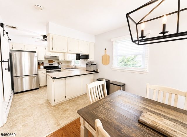 522 Dinah Rd, Roxbury Twp., NJ 07850
