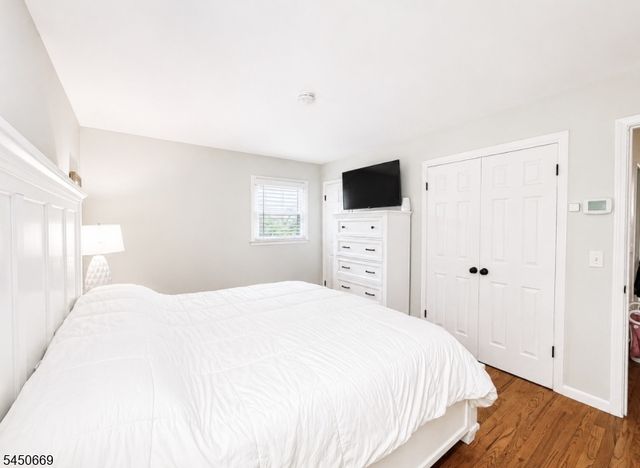 522 Dinah Rd, Roxbury Twp., NJ 07850