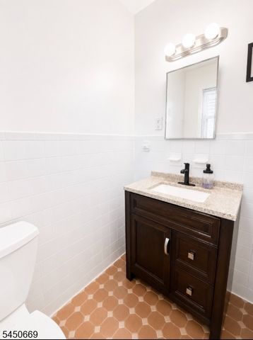 522 Dinah Rd, Roxbury Twp., NJ 07850