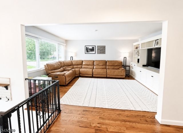 522 Dinah Rd, Roxbury Twp., NJ 07850