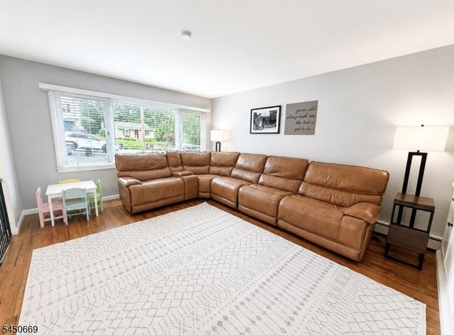 522 Dinah Rd, Roxbury Twp., NJ 07850