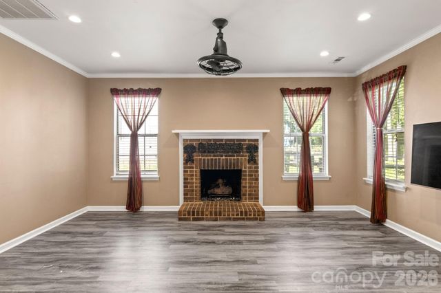 11413 Hunters Landing Drive, Charlotte, NC 28273
