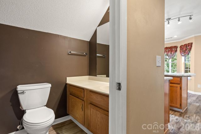 11413 Hunters Landing Drive, Charlotte, NC 28273