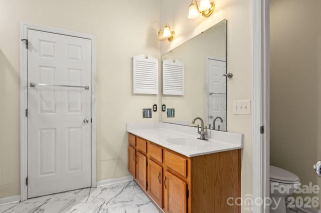 11413 Hunters Landing Drive, Charlotte, NC 28273