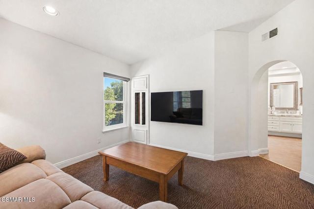 3732 Via Del Prado, Calabasas, CA 91302