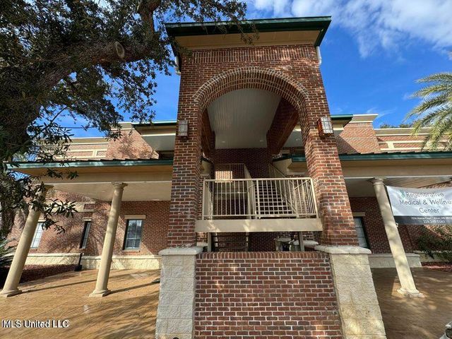 2556 Marcia Court, 202, Biloxi, MS 39531