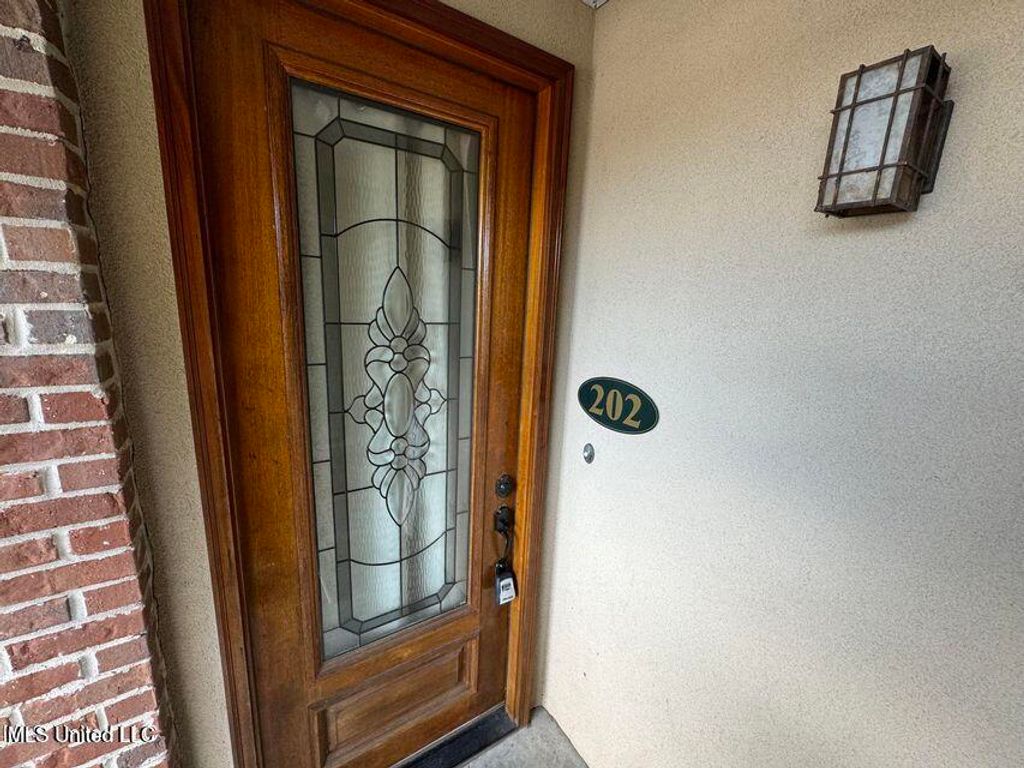 2556 Marcia Court, 202, Biloxi, MS 39531