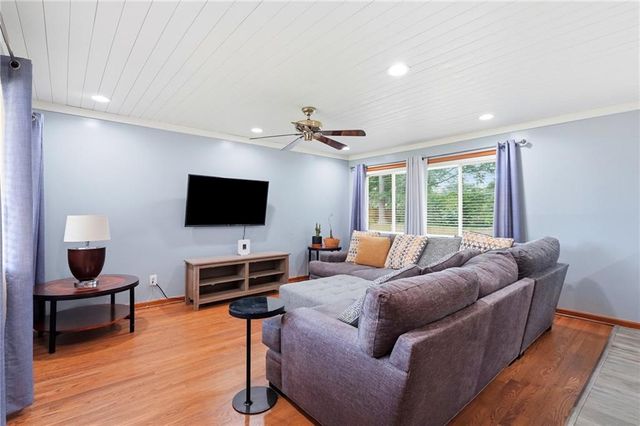 1808 Sandy Plains Road, Marietta, GA 30066