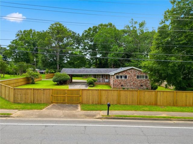 1808 Sandy Plains Road, Marietta, GA 30066