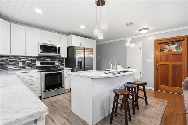 1808 Sandy Plains Road, Marietta, GA 30066