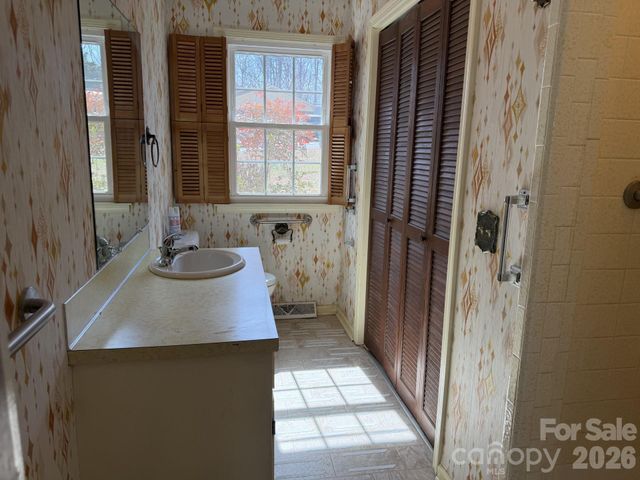2033 Sprucewood Street, Albemarle, NC 28001