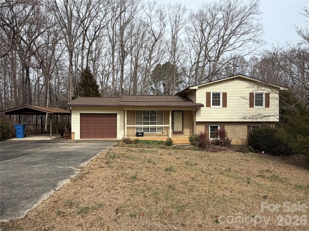 2033 Sprucewood Street, Albemarle, NC 28001