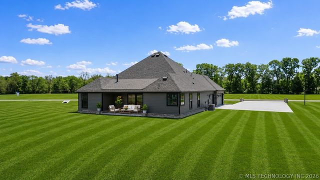 16321 E 101st Street North, Owasso, OK 74055