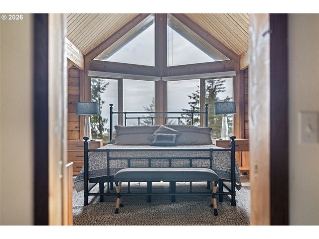 4 DOUG JOHNSON Ln, Port Orford, OR 97465