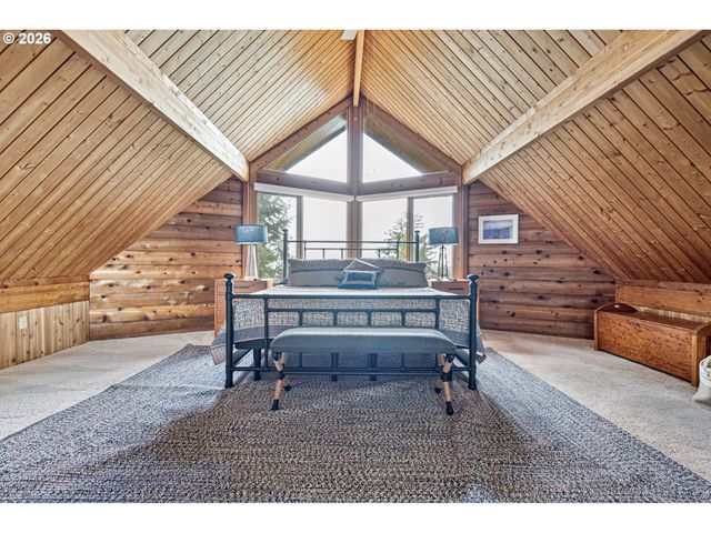 4 DOUG JOHNSON Ln, Port Orford, OR 97465