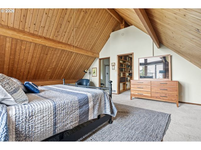 4 DOUG JOHNSON Ln, Port Orford, OR 97465