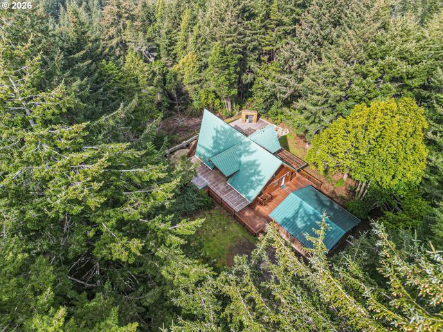 4 DOUG JOHNSON Ln, Port Orford, OR 97465