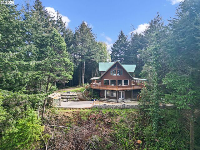4 DOUG JOHNSON Ln, Port Orford, OR 97465