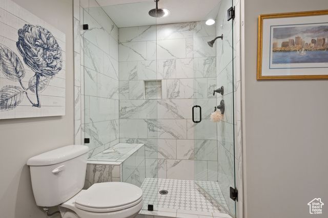 819 N JUNIPERPOINT DR, Salt Lake City, UT 84103