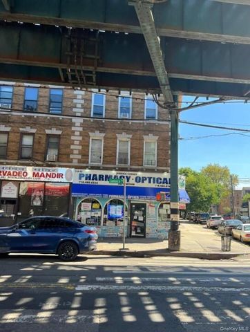 11402 Jamaica Avenue, Richmond Hill, NY 11418