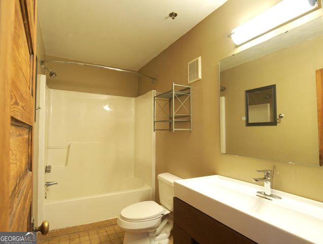 215 Mitchell Street SW APT 18, Atlanta, GA 30303