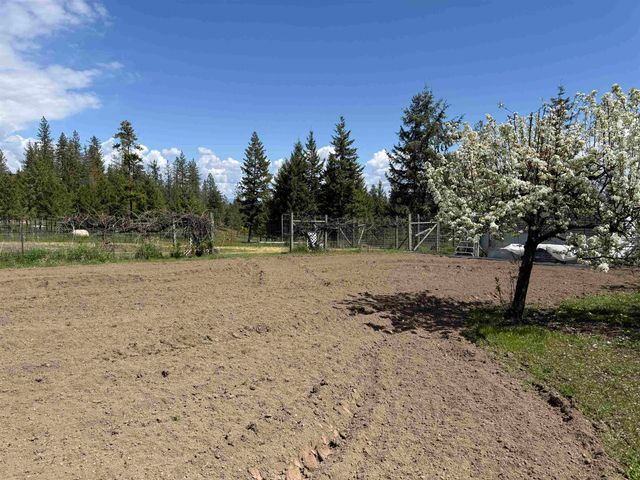 5418 B S Wallbridge Rd, Deer Park, WA 99006
