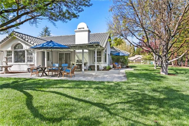 1609 Tanager Court, Templeton, CA 93465