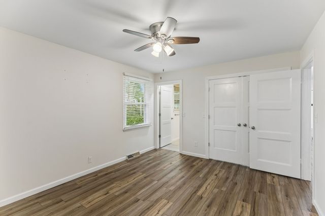 3005 Sheddan Dr, Columbia, TN 38401