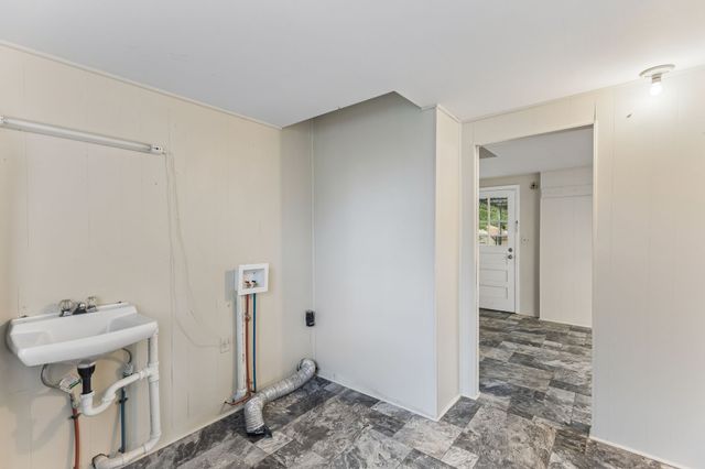 3005 Sheddan Dr, Columbia, TN 38401